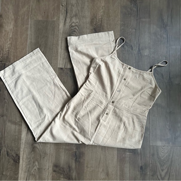 NWT Hem and Thread Easy Woven Jumpsuit - Size Medium - Picture 6 of 9